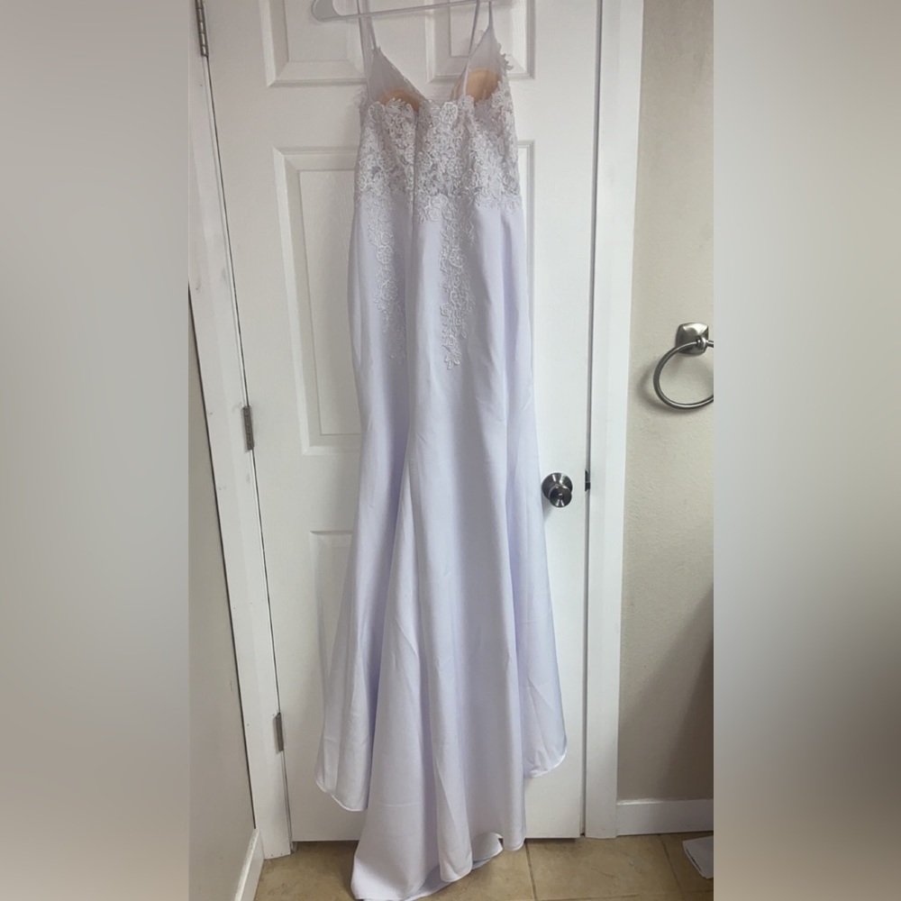 Wedding dress